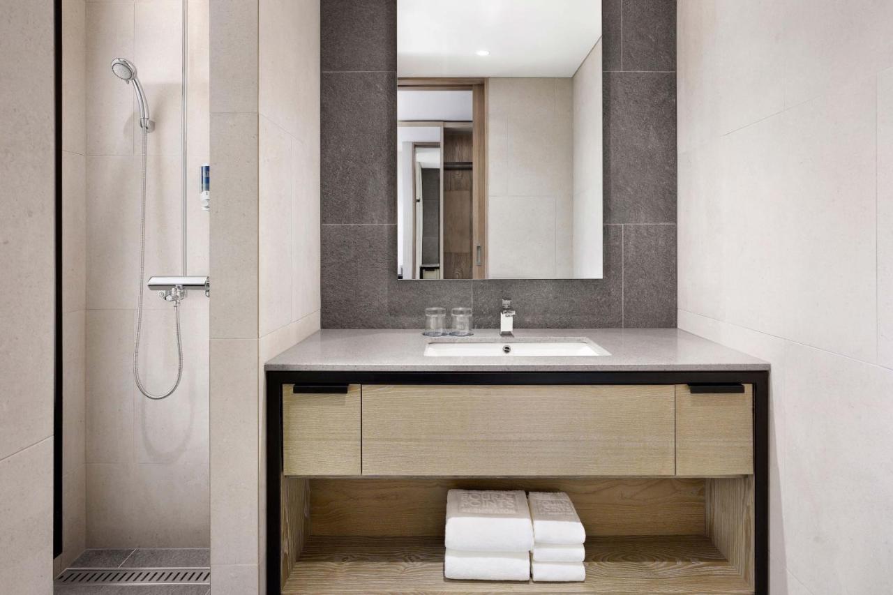 Four Points By Sheraton Josun, Seoul Myeongdong Экстерьер фото
